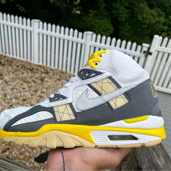 Nike Air Trainer SC High Graphite
Lemon Size 10 - Picture 2 of 5